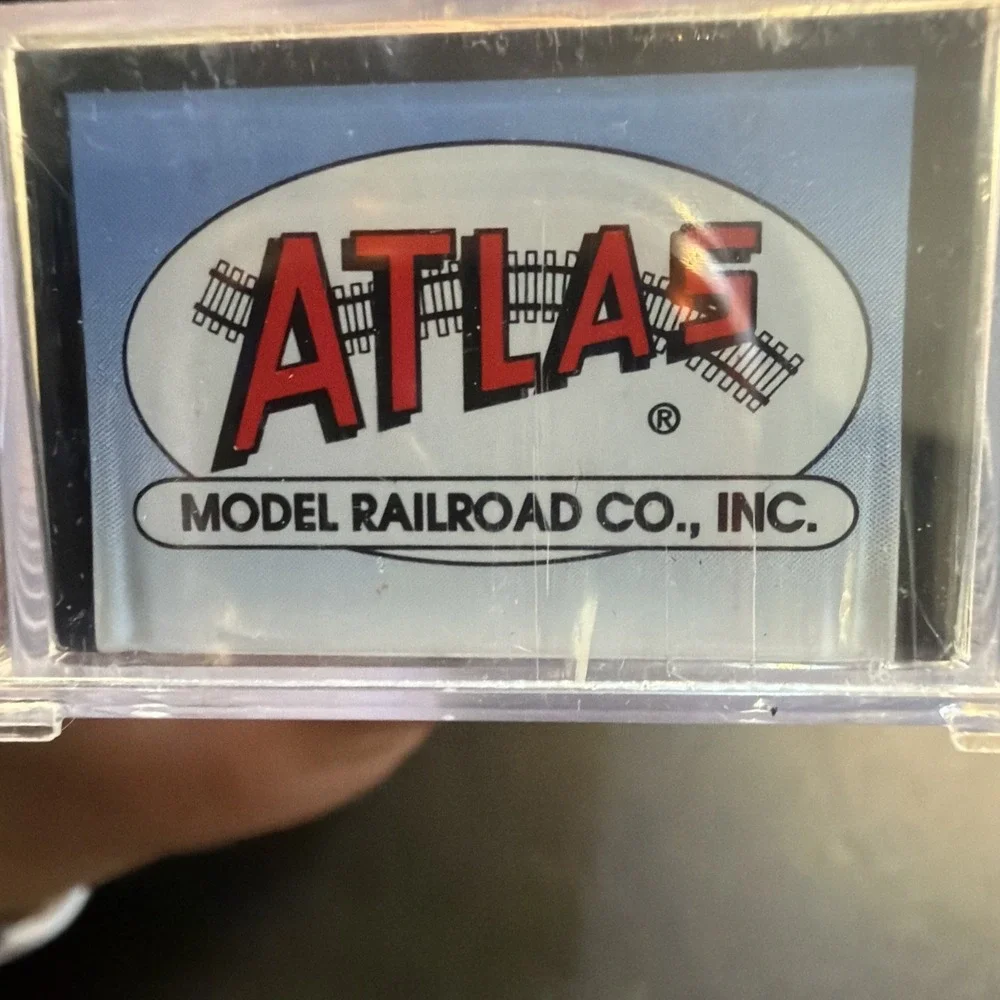 Atlas N Scale Union Pacific SD-60M Locomotive #6328